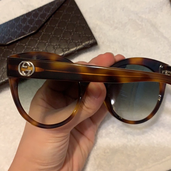 Gucci sunglasses - Picture 3 of 8